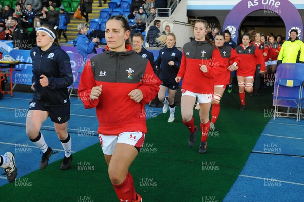 171119 - Scotland Women v Wales Women -  Kerin Lake of Wales runs out