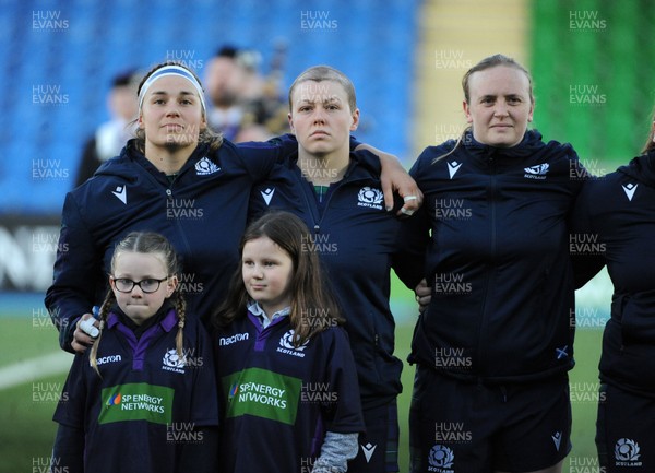 171119 - Scotland Women v Wales Women -  Rachel Malcolm and Megan Kennedy line up for the national anthem
