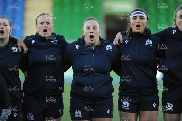 171119 - Scotland Women v Wales Women -  Jodie Rettie, Mairi Forsyth and Emma Wassell line up for the national anthem