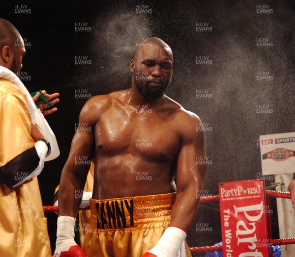 020307 - Boxing British Heavyweight Title -  Danny Williams is sprayed with water ahead of his bout against Scott Gammer  