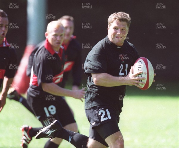 19.08.99...Welsh Rugby training, Cardiff  Scott Gibbs leads the way during todays training session  Pic Huw Evans, Cardiff