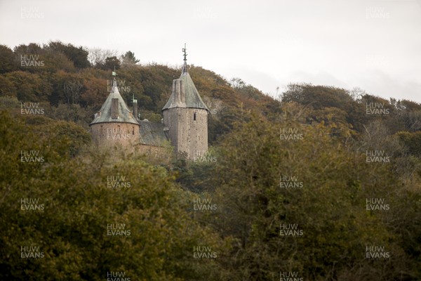 141020 - Seasonal Weather - Picture shows Castell Coch  in Taffs Well, near Cardiff with the autumnal colours starting to come through