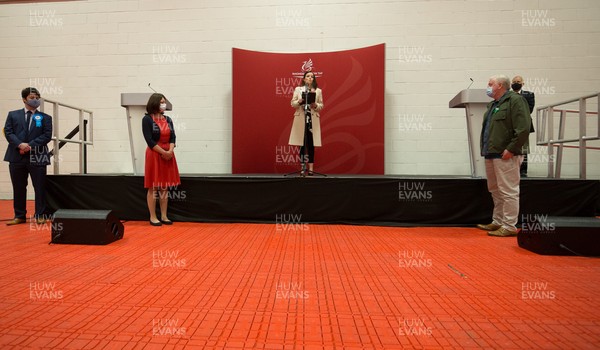 070521 - Welsh Senedd Elections - Labour's Elizabeth Buffy Williams makes her speech  after she wins the Rhondda seat from from former Plaid Cymru leader Leanne Wood, left, with 547% of the vote