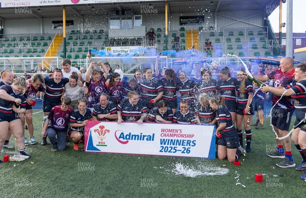 310526 - Senghenydd Sirens Admiral Womens Championship Presentation - Senghenydd Sirens celebrate after winning the Admiral Women's National League Championship 