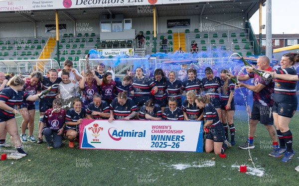 310526 - Senghenydd Sirens Admiral Womens Championship Presentation - Senghenydd Sirens celebrate after winning the Admiral Women's National League Championship 
