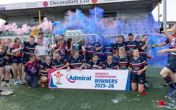 310526 - Senghenydd Sirens Admiral Womens Championship Presentation - Senghenydd Sirens celebrate after winning the Admiral Women's National League Championship 