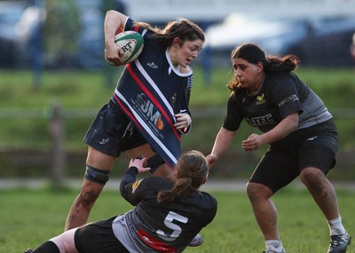 301125 - Senghenydd Sirens v West Swansea Hawks, Womens’ National League - Imogen Shide of Senghenydd Sirens scores try