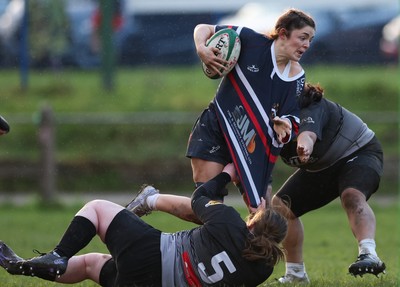 301125 - Senghenydd Sirens v West Swansea Hawks, Womens’ National League - Imogen Shide of Senghenydd Sirens scores try