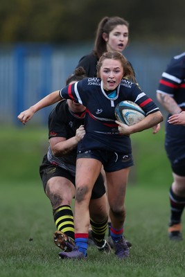 301125 - Senghenydd Sirens v West Swansea Hawks, Womens’ National League - Scarlett Jenkins of Senghenydd Sirens charges forward