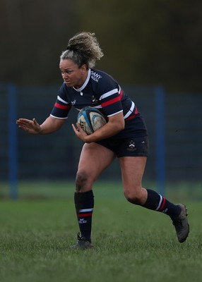 301125 - Senghenydd Sirens v West Swansea Hawks, Womens’ National League - Raf Taylor of Senghenydd Sirens charges forward