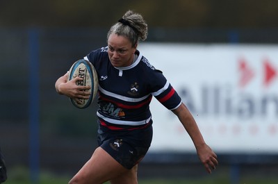301125 - Senghenydd Sirens v West Swansea Hawks, Womens’ National League - Raf Taylor of Senghenydd Sirens charges forward