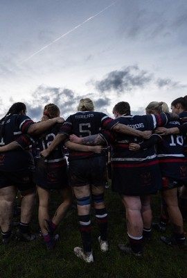301125 - Senghenydd Sirens v West Swansea Hawks, Womens’ National League - Senghenydd Siren huddle up at the end of the match