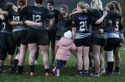 301125 - Senghenydd Sirens v West Swansea Hawks, Womens’ National League - West Swansea Hawks huddle up at the end of the match