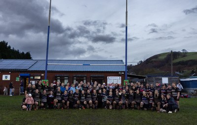 301125 - Senghenydd Sirens v West Swansea Hawks, Womens’ National League - The teams gather together at the end of the match