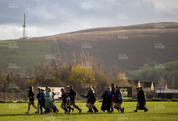 301125 - Senghenydd Sirens v West Swansea Hawks, Womens’ National League - The teams warm up at the start of the match
