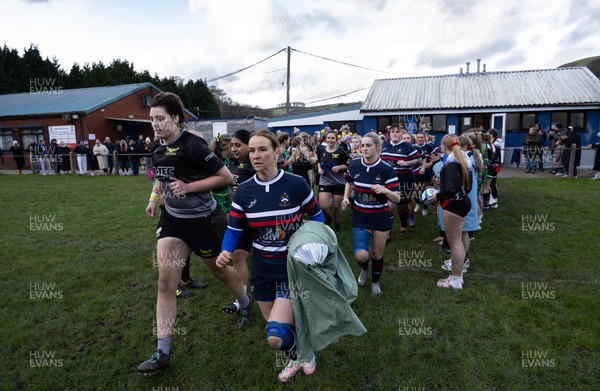 301125 - Senghenydd Sirens v West Swansea Hawks, Womens’ National League - The teams run out at the start of the match