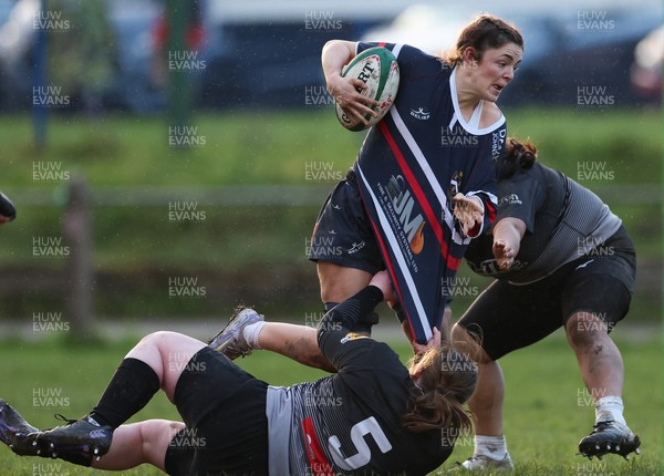 301125 - Senghenydd Sirens v West Swansea Hawks, Womens’ National League - Imogen Shide of Senghenydd Sirens scores try