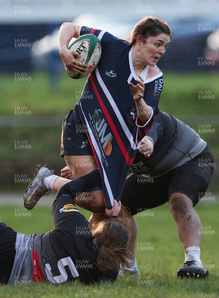 301125 - Senghenydd Sirens v West Swansea Hawks, Womens’ National League - Imogen Shide of Senghenydd Sirens scores try