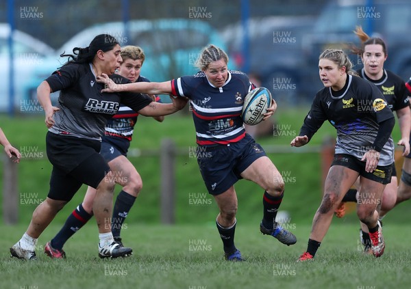 301125 - Senghenydd Sirens v West Swansea Hawks, Womens’ National League - Rhian Bowden of Senghenydd Sirens charges forward