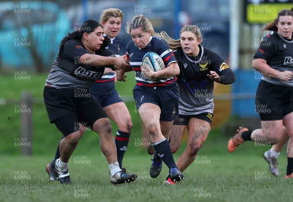 301125 - Senghenydd Sirens v West Swansea Hawks, Womens’ National League - Rhian Bowden of Senghenydd Sirens charges forward