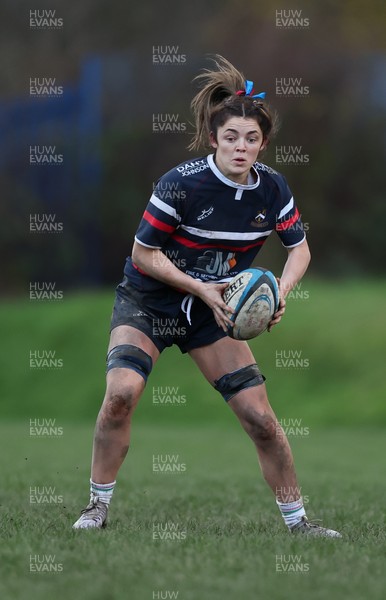 301125 - Senghenydd Sirens v West Swansea Hawks, Womens’ National League - Imogen Shide of Senghenydd Sirens 