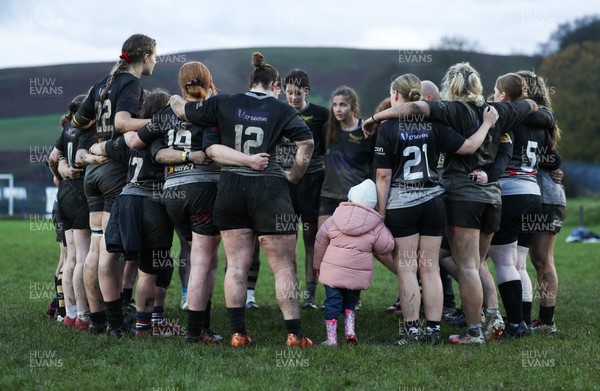 301125 - Senghenydd Sirens v West Swansea Hawks, Womens’ National League - West Swansea Hawks huddle up at the end of the match