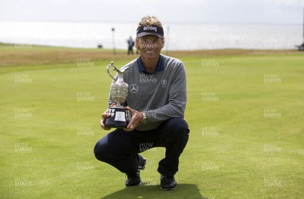 300717 - The Senior Open - Royal Porthcawl, Wales - Bernhard Langer celebrates with the Senior Open trophy