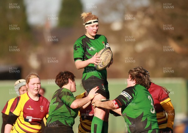 160214 Seven Sisters Ladies v Rygbi Merchad Caernafon - Seven Sisters Ladies celebrates playing 100 matches