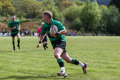 260425 - Seven Sisters v Crynant - Admiral National League 4 West Central -