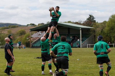 260425 - Seven Sisters v Crynant - Admiral National League 4 West Central - Warm up