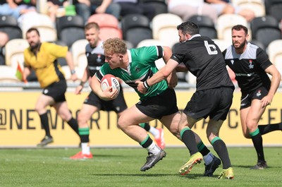100525 - Seven Sisters v Gwernyfed, Mens Division 4 Cup Final - Gethin Davies of Gwernyfed reaches out to score try