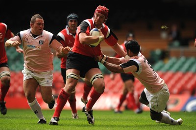 17.05.08 - Shane Williams XV v Justin Marshall XV Alun Wyn Jones breaks 