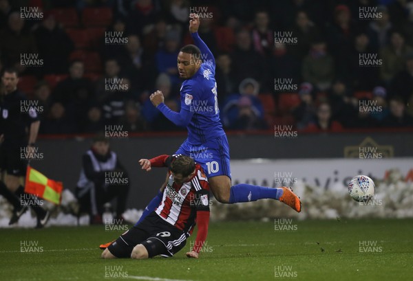 020418 - Sheffield United v Cardiff City, Sky Bet Championship - Kenneth Zohore of Cardiff City and Richard Stearman of Sheffield United compete for the ball