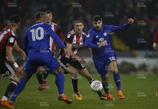020418 - Sheffield United v Cardiff City, Sky Bet Championship - Callum Paterson of Cardiff City looks to line up a shot at goal