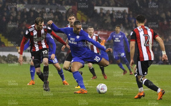 020418 - Sheffield United v Cardiff City, Sky Bet Championship - Kenneth Zohore of Cardiff City fires a shot at goal