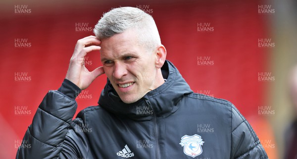 230422 - Sheffield United v Cardiff City - Sky Bet Championship - Manager Steve Morison of Cardiff at the start of the match