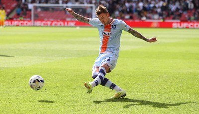 030426 - Sheffield United v Swansea City - Sky Bet Championship - Josh Tymon of Swansea has a shot on goal