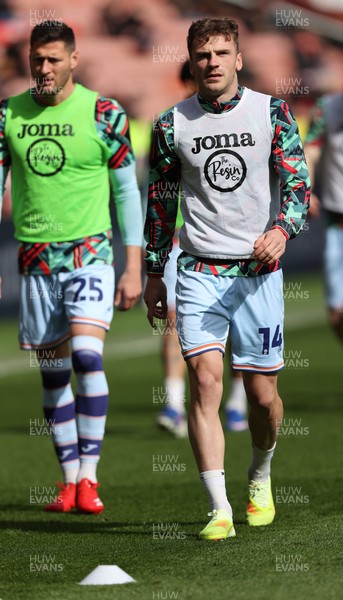 030426 - Sheffield United v Swansea City - Sky Bet Championship - Josh Tymon of Swansea and Joel Ward of Swansea during the warm up