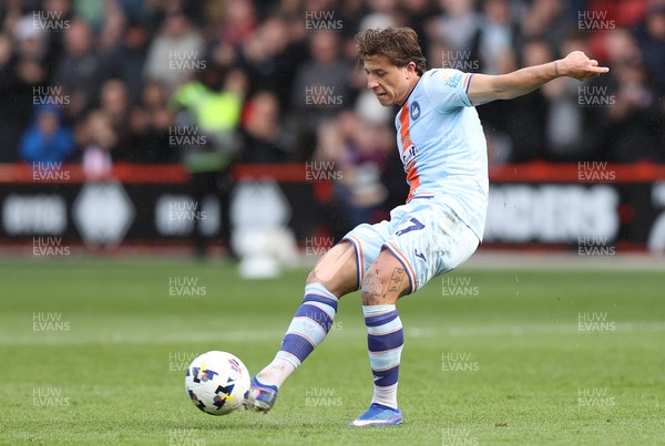 030426 - Sheffield United v Swansea City - Sky Bet Championship - Goncalo Franco of Swansea