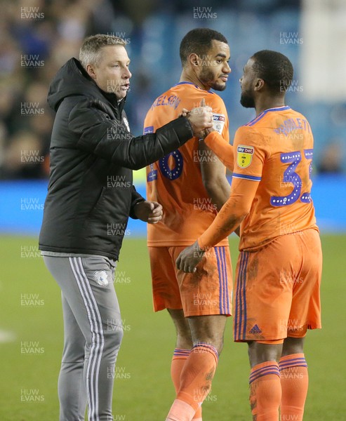 291219 - Sheffield Wednesday v Cardiff City - Sky Bet Championship - Manager Neil Harris of Cardiff congratulates Junior Hoilett of Cardiff at the end of the match for the winning goal  