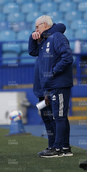 050421 - Sheffield Wednesday v Cardiff City - Sky Bet Championship - Manager Mick McCarthy of Cardiff looks shell shocked near the end of the match