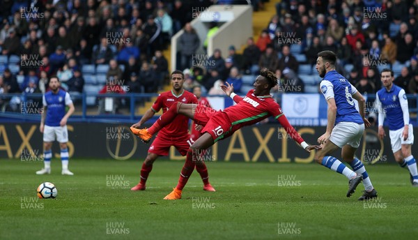 170218 - Sheffield Wednesday v Swansea City - FA Cup 5th Round - Tammy Abraham of Swansea City can't get to the ball