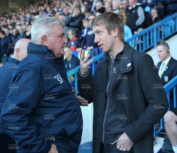 230219 - Sheffield Wednesday v Swansea City - Sky Bet Championship - Manager Steve Bruce of Sheffield Wednesday greets Manager Graham Potter  of Swansea before the start of the match 