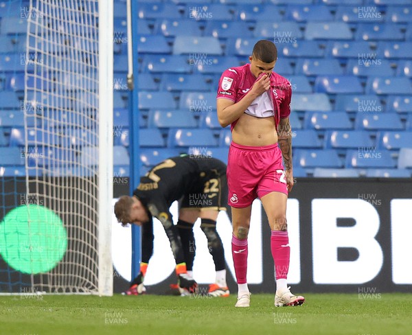 290324 - Sheffield Wednesday v Swansea City - Sky Bet Championship - Swansea team dejected after Sheffield Wed goal in 1st half Picture shows Nathan Wood of Swansea