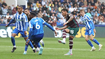 300825 - Sheffield Wednesday v Swansea City - Sky Bet Championship - Ronald of Swansea powers in the 2nd goal