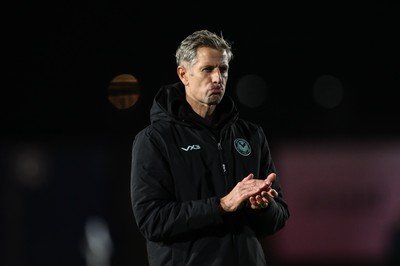 151125 - Shrewsbury Town v Newport County - Sky Bet League 2 - David Hughes Manager of Newport County applauds the fans after the game
