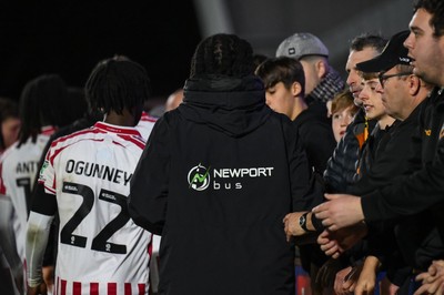 151125 - Shrewsbury Town v Newport County - Sky Bet League 2 - Newport County players speak to the fans after the game