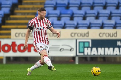 151125 - Shrewsbury Town v Newport County - Sky Bet League 2 - Lee Jenkins of Newport County in action