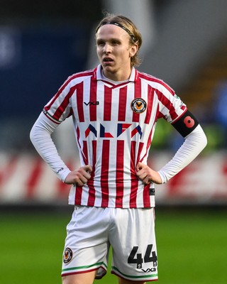 151125 - Shrewsbury Town v Newport County - Sky Bet League 2 - Sammy Braybrooke of Newport County during the game