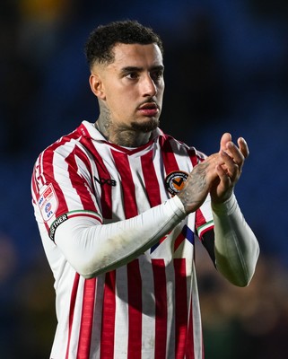 151125 - Shrewsbury Town v Newport County - Sky Bet League 2 - Courtney Baker-Richardson of Newport County applauds the fans at the end of the game